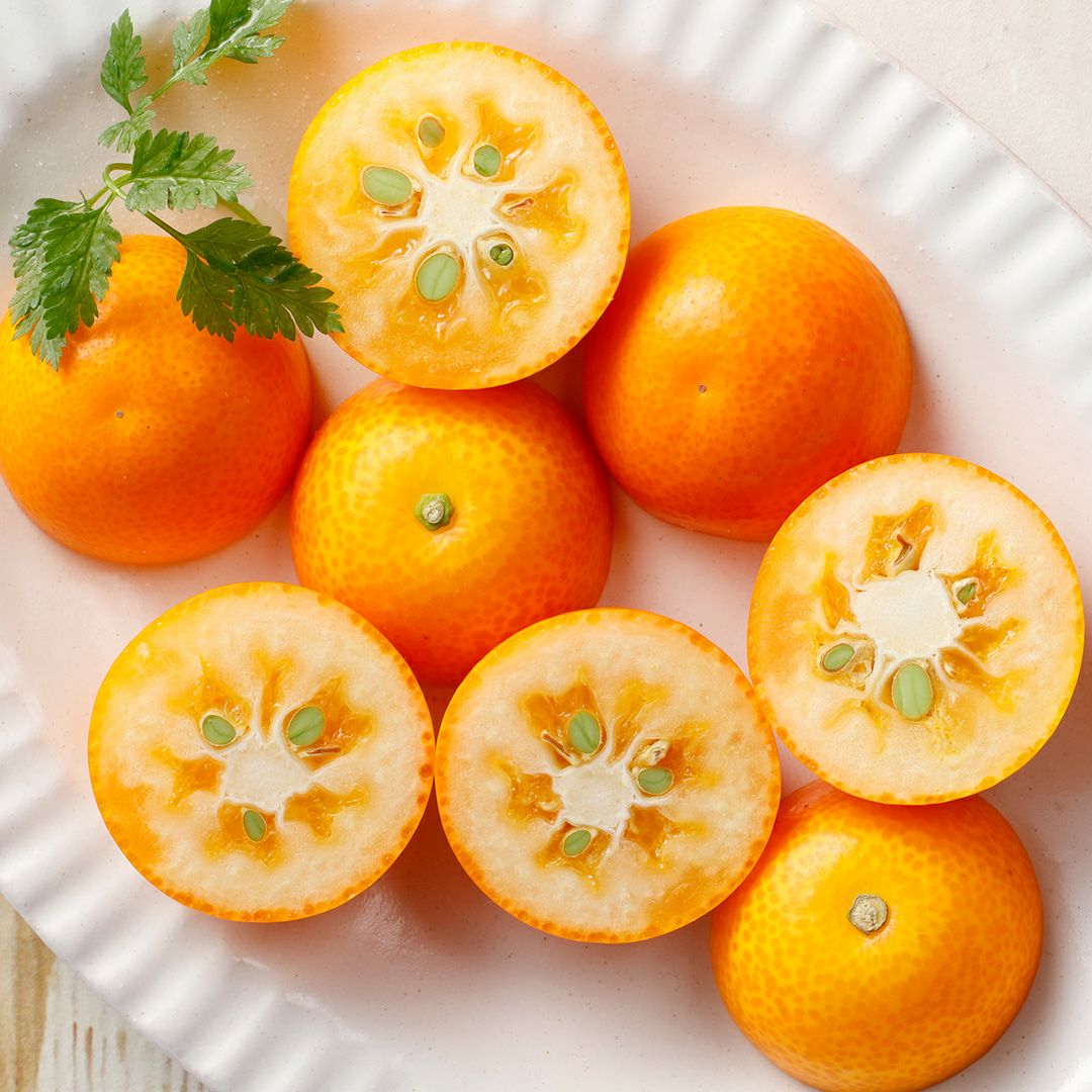 旬の国産紅白いちごの食べ比べと金柑のおめでとうギフト